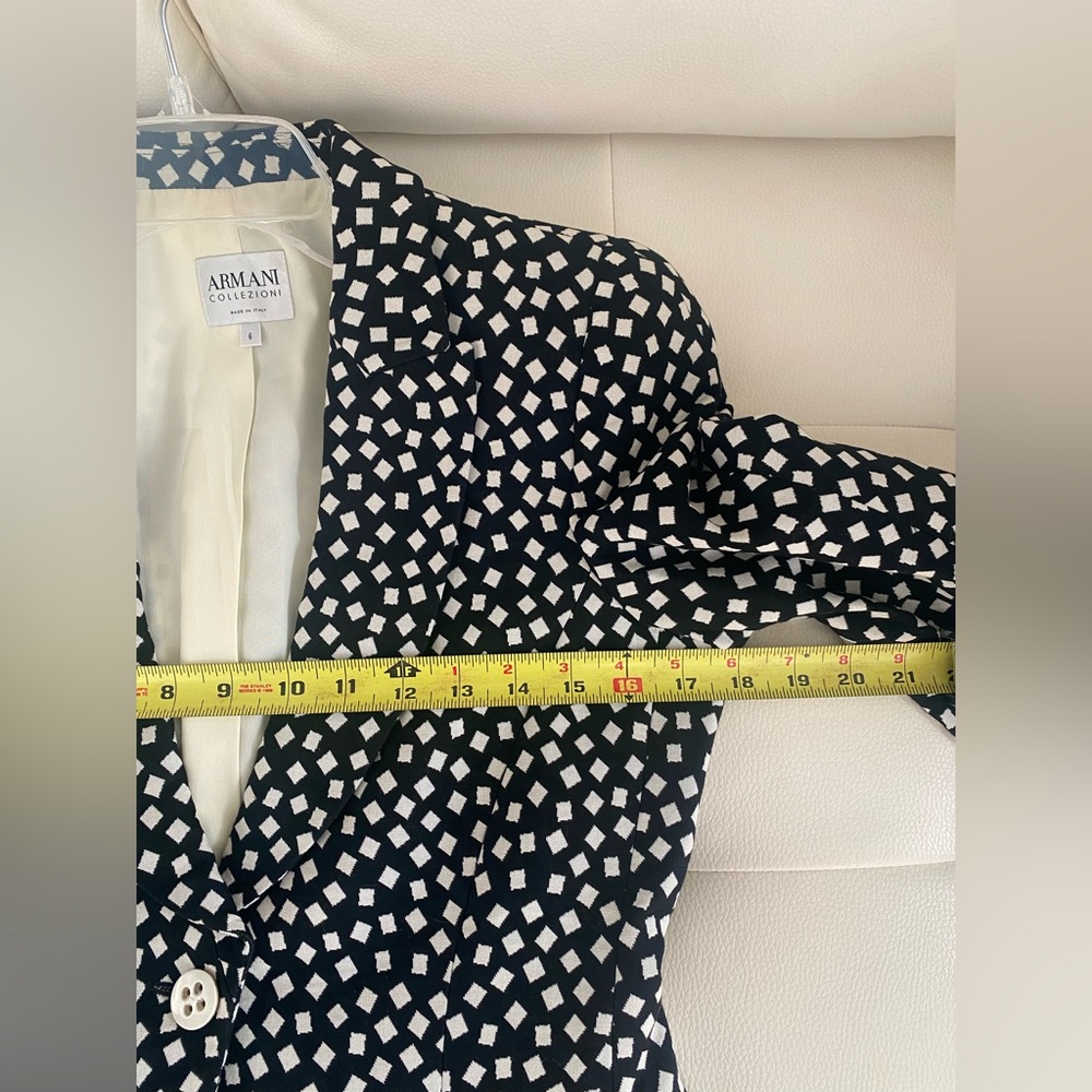 Armani Collezioni Black Blazer with White Geometric Print - Picture 11 of 11